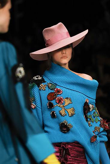 Показ коллекции Александра Рогова в рамках Недели моды Mercedes-Benz Fashion Week Russia (сезон осень-зима 2018-2019)