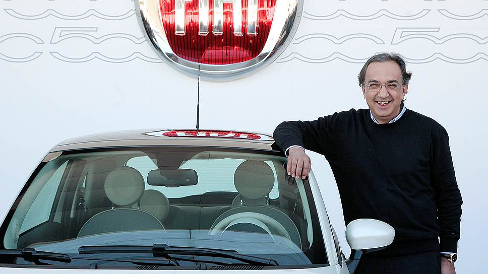 Серджо Маркьонне на презентации Fiat 500 (2016 год)