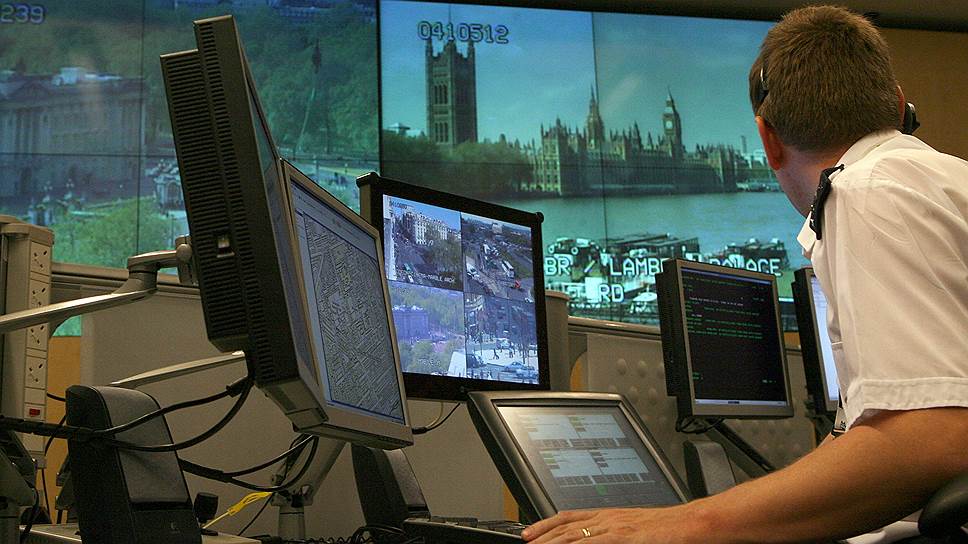 Met Police (служба полиции Лондона) — одна из самых оснащенных в мире полицейских служб (на фото — диспетчерская центрального офиса) 