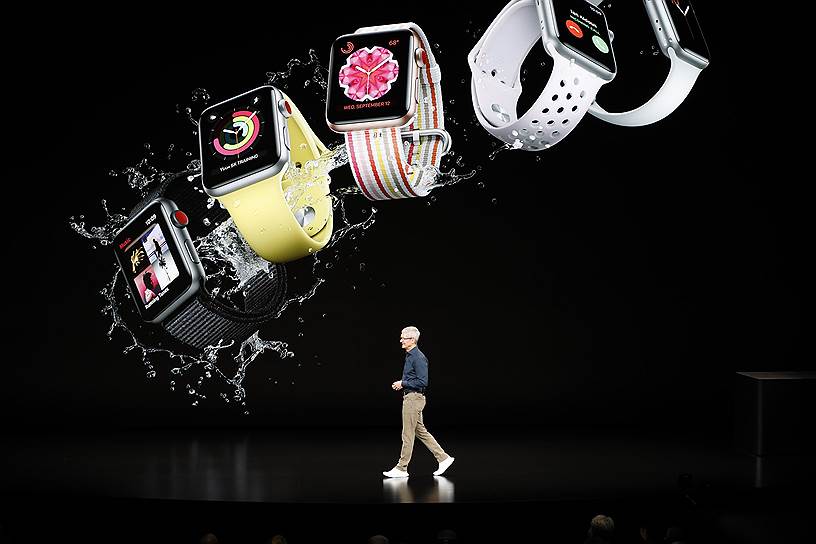 У Apple Watch Series 4 на треть увеличен дисплей, двухъядерный 64-разрядный процессор и обновленный графический процессор. Стоимость — от $463 или 31 990 руб 