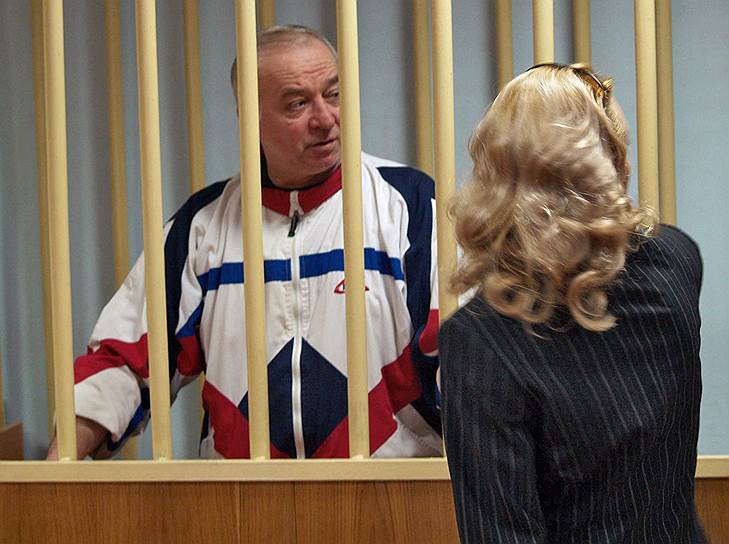 В 2006 году был приговорен в России к 13 годам за шпионаж, в 2010 году помилован и отправлен в США в ходе операции по обмену агентами разведки. В том же году экс-шпион переехал в Великобританию, где получил политическое убежище. 4 марта 2018 года вместе с дочерью был найден в бессознательном состоянии на скамейке в Солсбери и госпитализирован. 18 мая выписан из больницы. Комментариев не давал, местонахождение его неизвестно