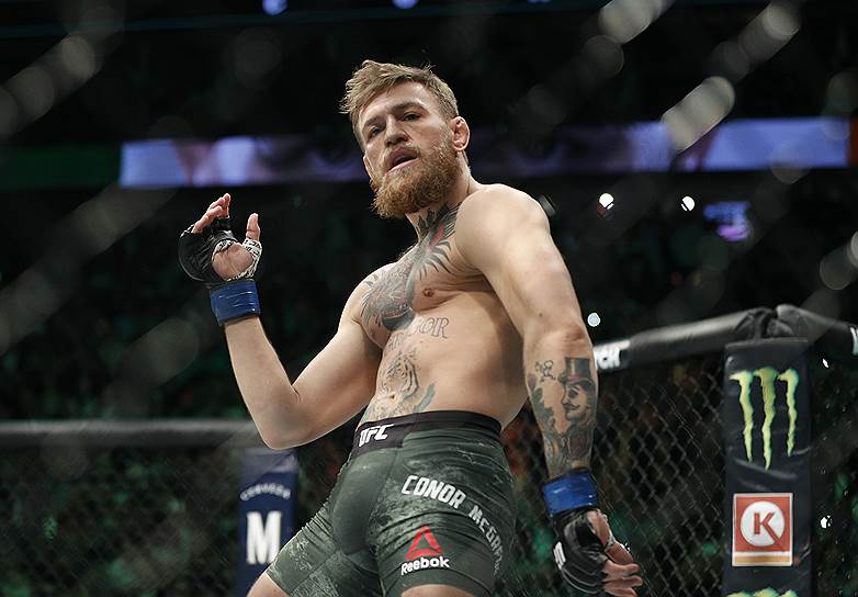 Ирландец Конор Макгрегор (на фото) владел титулом чемпиона мира UFC в легком весе в 2016—2017 годах