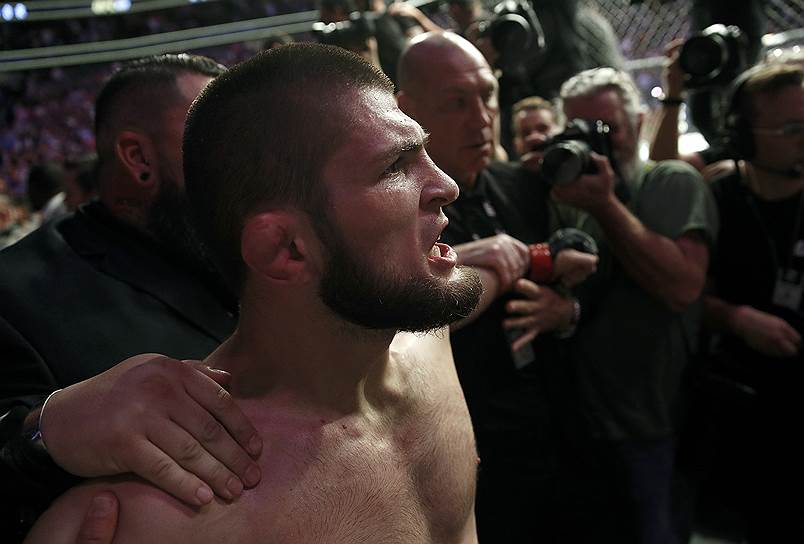 Хабиб Нурмагомедов выиграл 27-й подряд бой в MMA