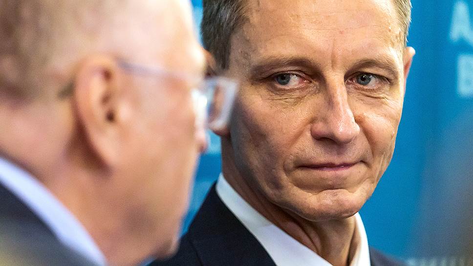 Почему Владимир Сипягин лишил полномочий двух своих заместителей 
