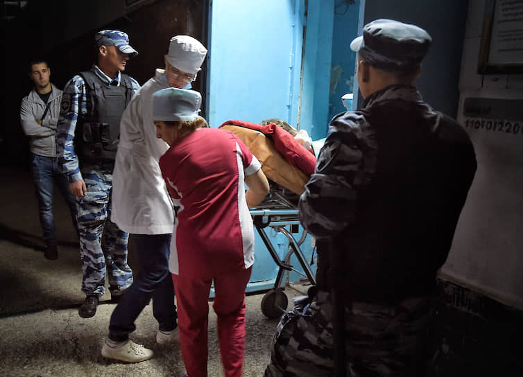 Семьи погибших и пострадавшие в результате взрыва и стрельбы в Керченском политехническом колледже получили почти 111 млн руб. выплат 