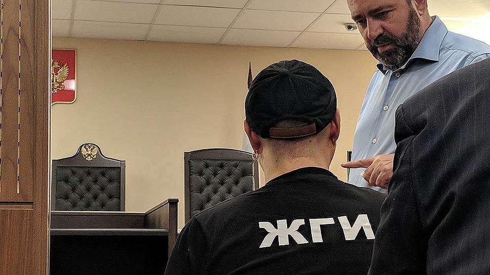 Кирилл Серебренников во время перерыва 