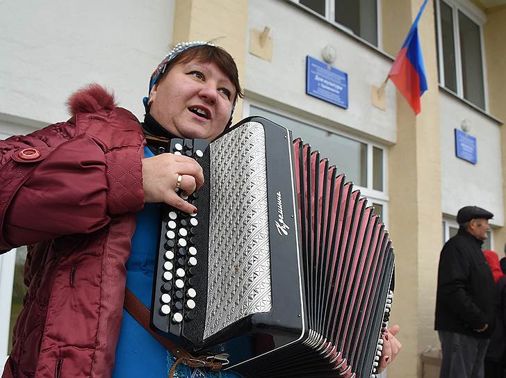 В парламент ЛНР также будет избрано 100 депутатов 