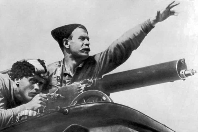 В советское время Колчак стал персонажем фольклора: анекдотов, присказок. С его армией воевал главный герой фильма «Чапаев», хоть сам Колчак в фильме не появляется. В фильме «Калина красная» герой Василия Шукшина в шутку спрашивает у отца своей подруги по переписке: «Колчаку не служил в молодые годы, нет? В контрразведке». Шариков в фильме «Собачье сердце» заявляет: «Я на колчаковских фронтах ранен!» 