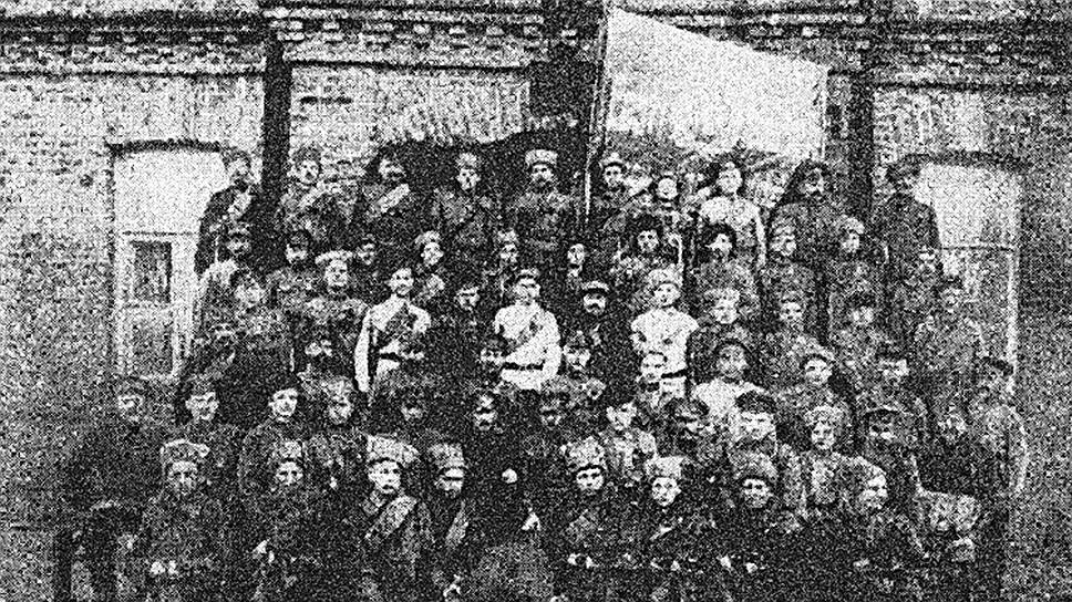 Территория и сам факт существования коммуны напрямую зависели от боевых успехов эстонских коммунистических полков