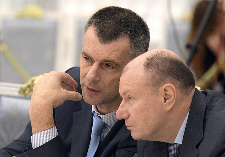 У Михаила Прохорова расклад олигархического против менеджерского — 7% против 1%. Владимира Потанина считают олигархом 4% россиян, а в числе эффективных топ-менеджеров его назвали меньше 1% опрошенных. Представительство в наших рейтингах у них соответственно 4 против 2.