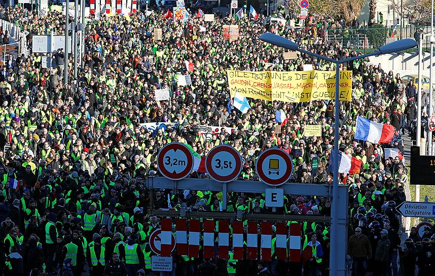 Акция протеста в Марселе.