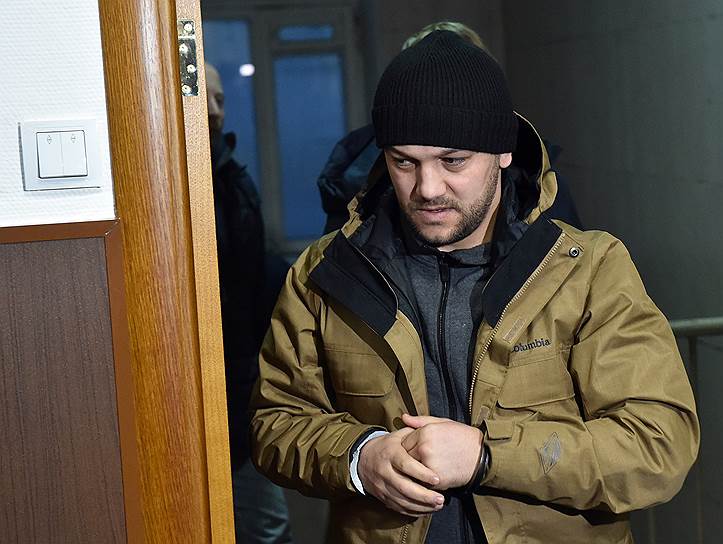 Признан виновным в злоупотреблении должностными полномочиями (ст. 285 УК РФ), растрате (ст. 160 УК РФ) и ложном доносе (ст. 306 УК РФ). Обвинение требует пять лет колонии общего режима