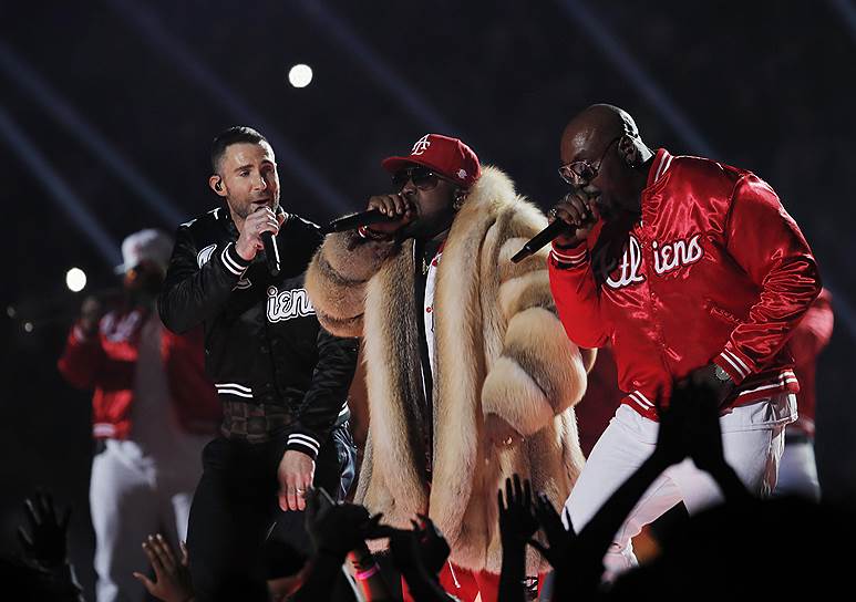 Петиция о бойкоте собрала в сети более 100 тыс. подписей. И хотя Maroon 5 выступили на Супербоуле, организаторы отказались от проведения благотворительных мероприятий и традиционной пресс-конференции   На фото: рэперы Big Boi и Слипи Браун 
