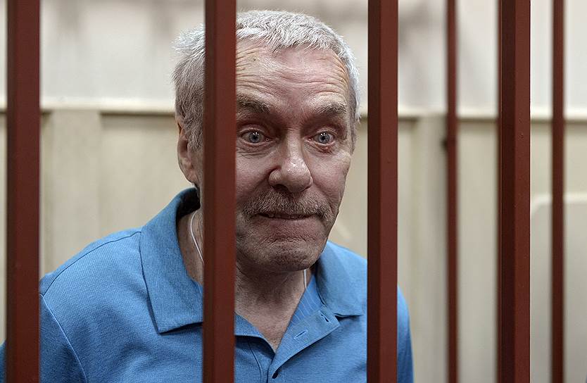 По данным следствия, фиктивно занимал должность в банке «Московское ипотечное агентство» и получил там зарплату в размере 4 млн руб. У него также была обнаружена недвижимость на сумму 260 млн руб. и 1,1 млн руб. на счетах. 29 апреля 2019 года суд назначил ему четыре года колонии, в марте 2020-го вышел на свободу после смягчения приговора