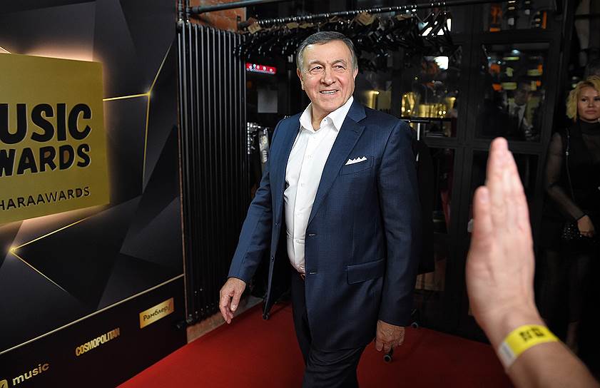 Президент Crocus Group Арас Агаларов перед началом pre-party музыкальной премии «Жара Music Awards» в ресторане Lesnoy
