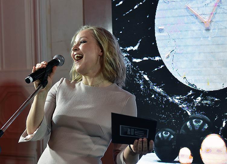 Актриса Юлия Пересильд во время церемонии вручения премии AD Design Award в Государственном музее архитектуры имени А.В. Щусева