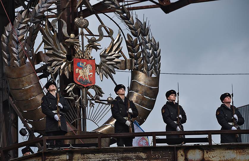 Почетный караул на горе Гасфорта