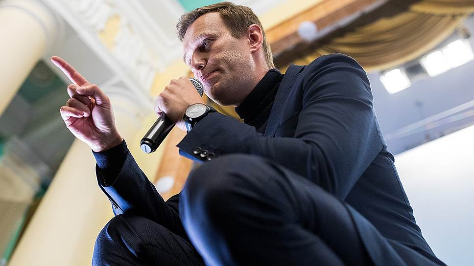 Алексей Навальный в девятый раз пытается зарегистрировать партию