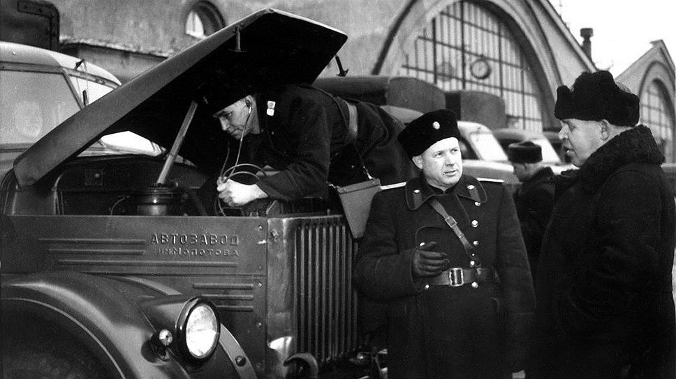 Во время техосмотров проверяли не только техническое состояние машин, но и целостность пломб на спидометрах 