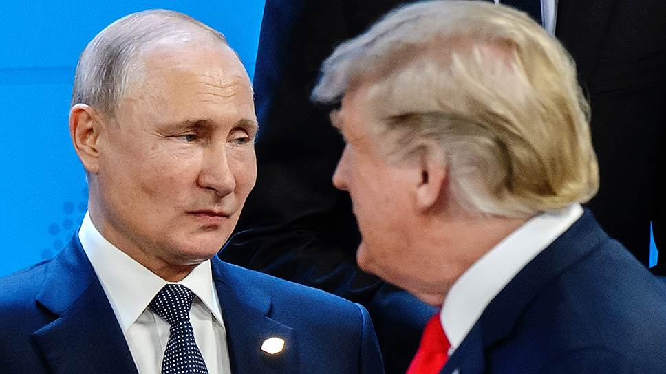 Президент России Владимир Путин (слева) и президент США Дональд Трамп 
