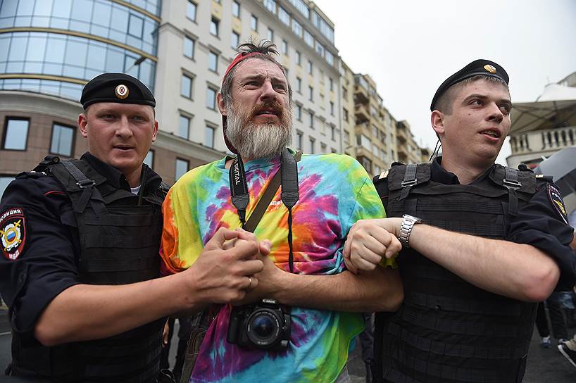 Задержание участников марша