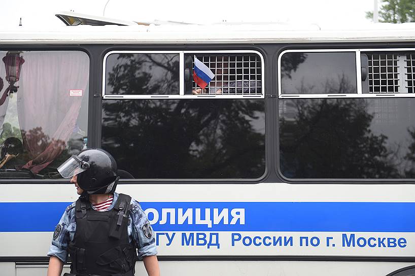 Автозак на Чистых прудах