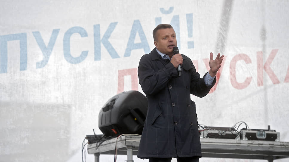 «До какого срама надо дойти в этой лжи, чтобы русский ректор вперед полиции бежал наказывать собственных студентов?» 