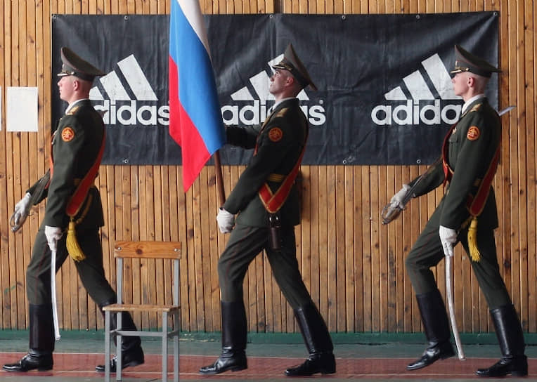 Армия сделает мужчиной, а Adidas — стильным мужчиной Санкт-Петербург, 2008 год