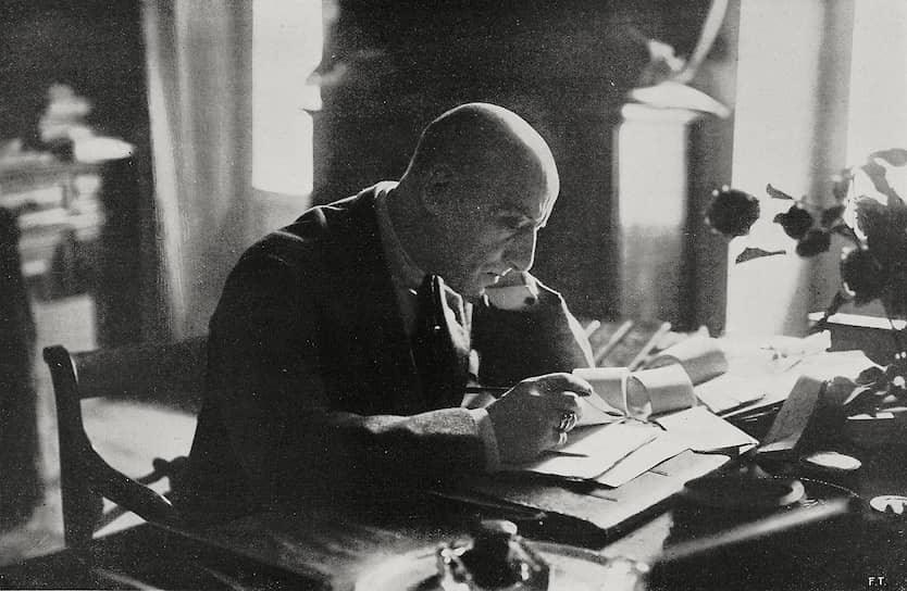 Габриеле д`Аннунцио писал стихи, рассказы, повести, романы, пьесы и огромнейшее количество статей 