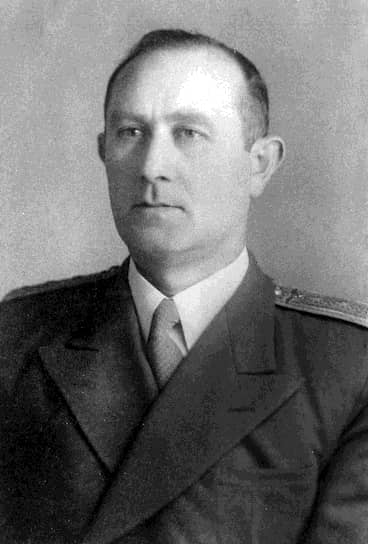 Даниил Комиссаров в годы работы в центральном аппарате МИД СССР, 1946 