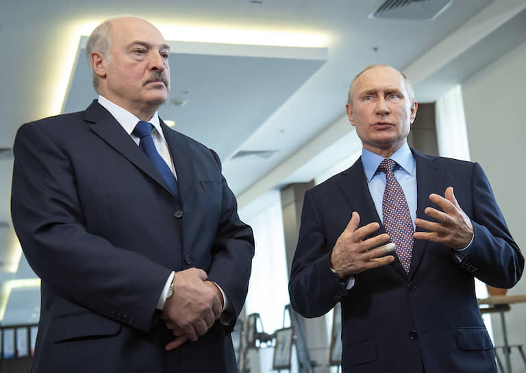 Президент Белоруссии Александр Лукашенко (слева) и президент России Владимир Путин