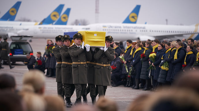 Украинцы с иранского рейса доставлены в Киев