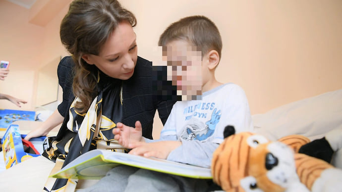 «Почему нужно было оставлять детей в аэропорту?»