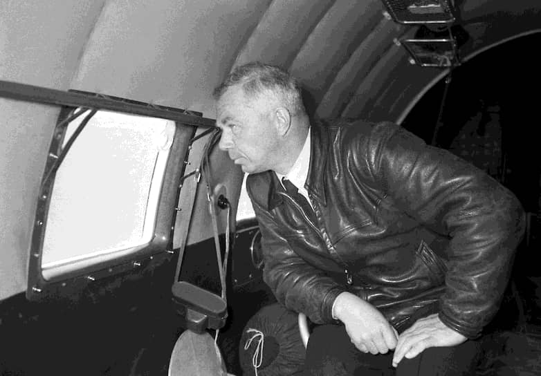 Первая советская антарктическая станция «Мирный» была построена в ходе экспедиции 1955—1957 годов под руководством океанолога и полярного исследователя Михаила Сомова 