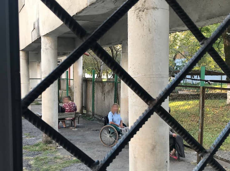 Реформа закрытых институций и постепенное возвращение пациентов в социум — одно из условий программы деинституционализации, разработанной правительством Грузии 
