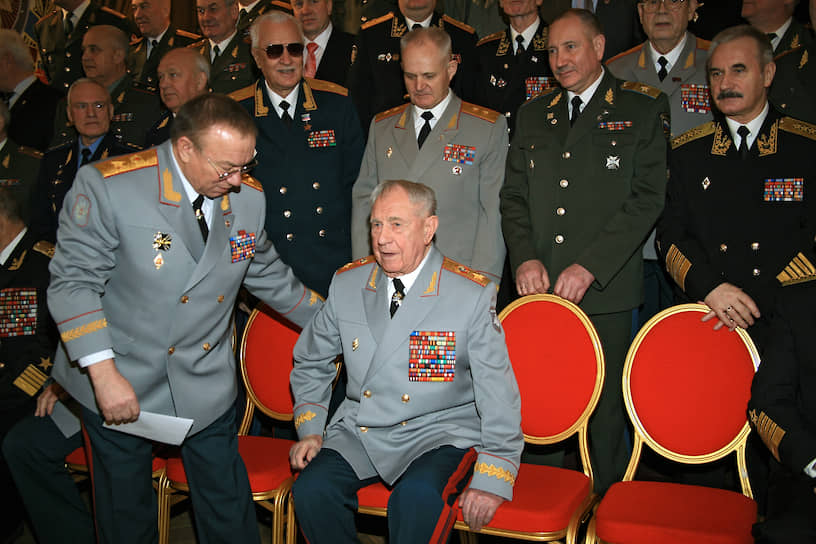 С 1998 года занимал должность главного военного советника главного управления международного военного сотрудничества Минобороны РФ. В 2000-2010 годах возглавлял «Комитет памяти Маршала Жукова». В 2008 году стал ведущим аналитиком Службы генеральных инспекторов Минобороны РФ 