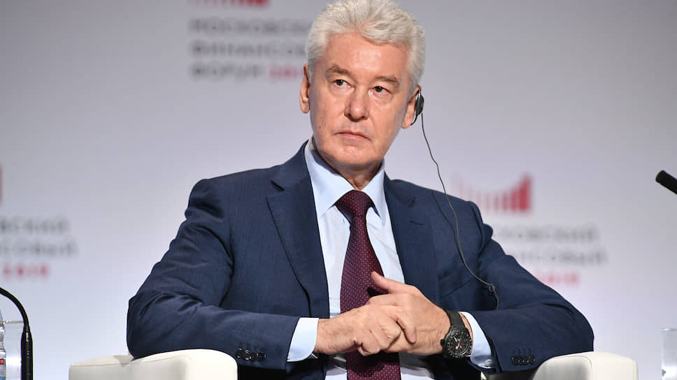 Сергей Собянин сохранил режим самоизоляции москвичей 