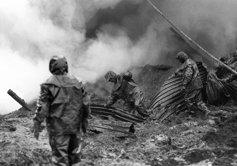 2 марта 1992 года произошел выброс нефти на нефтяном месторождении в поселке Мингбулак в Узбекистане, что привело к разливу свыше 285 тыс. тонн нефти