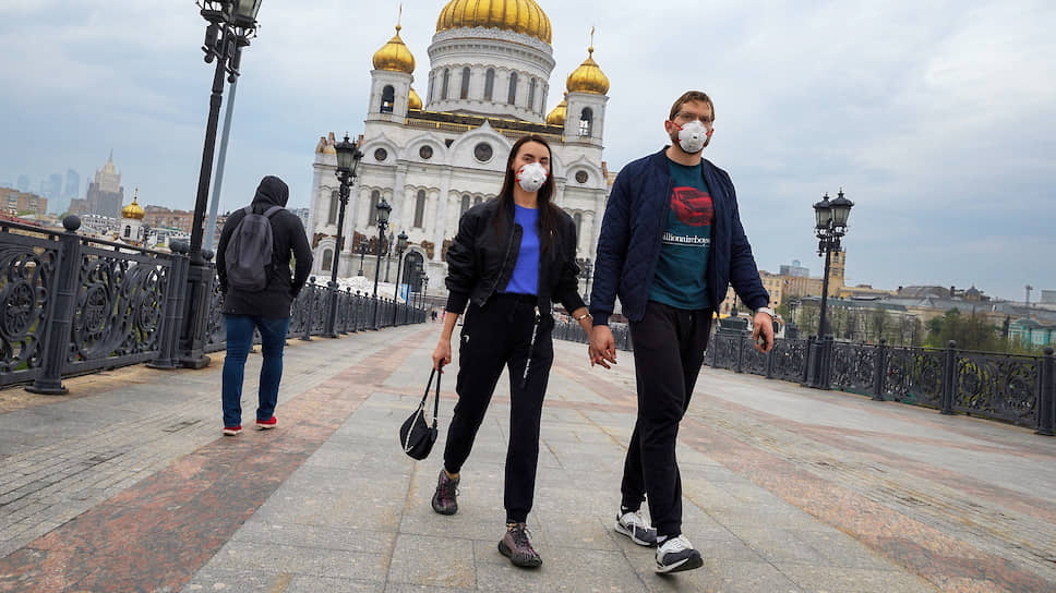 Москва продлевает ограничения до 31 мая и вводит обязательное ношение масок и перчаток 