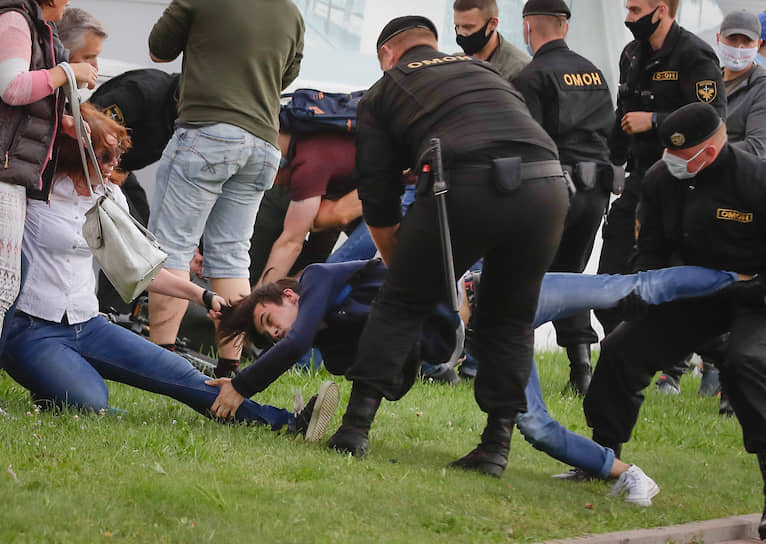 14 июля в Минске и других городах Белоруссии прошли акции в поддержку кандидатов, которых не зарегистрировали на выборы президента