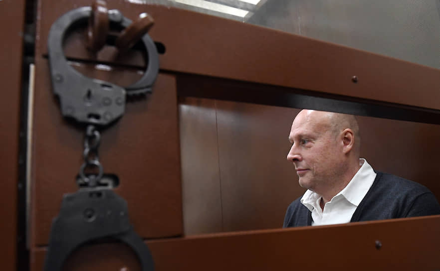 Генеральный директор центра суррогатного материнства Владислав Мельников