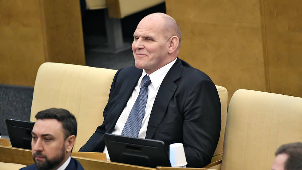 Депутат Александр Карелин