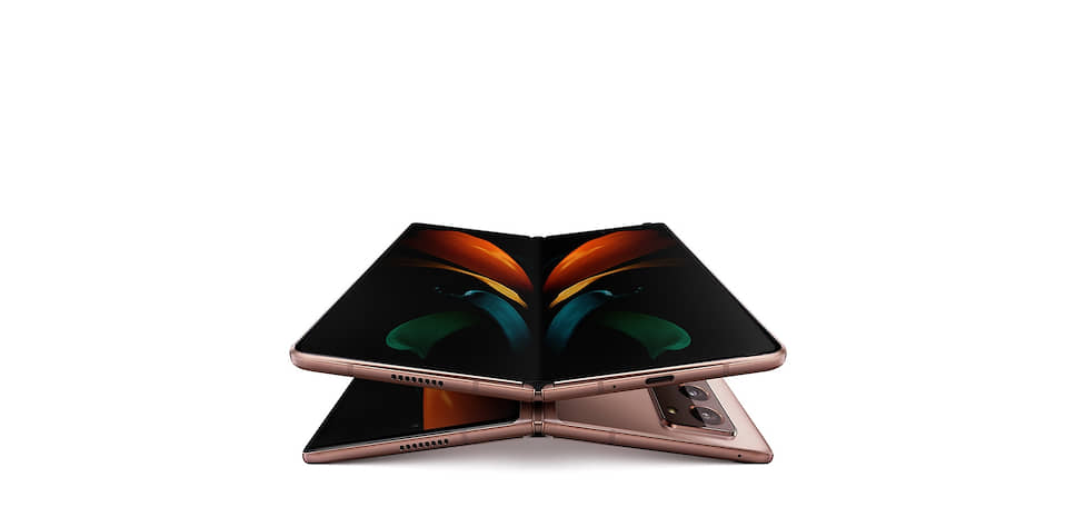 Cмартфон с гибким экраном нового поколения Galaxy Z Fold2 получил два безграничных дисплея Infinity-O с рамками — 6,2-дюймовый внешний и 7,6-дюймовый внутренний 
