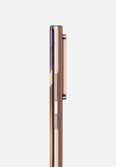 Устройства оснастили дисплеем Dynamic AMOLED 2X с откликом 240 Гц и частотой 120 Гц, а также 8K-камерой с соотношением сторон 21:9 и скоростью записи 24 кадра в секунду, а фотокамера получила лазерный сенсор 
