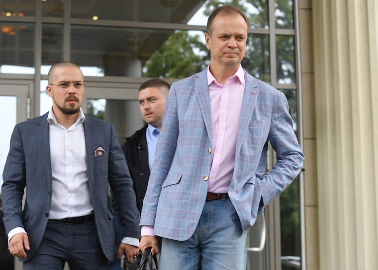 Адвокаты Дмитрий Кавчев, Даниил Никифоров и Иван Павлов (слева направо)
