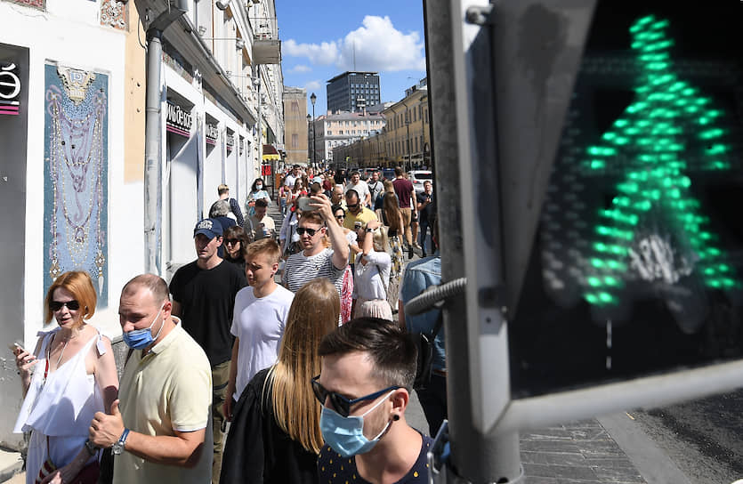 У посольства Белоруссии в Москве выстроилась очередь более чем в 1 тыс. человек