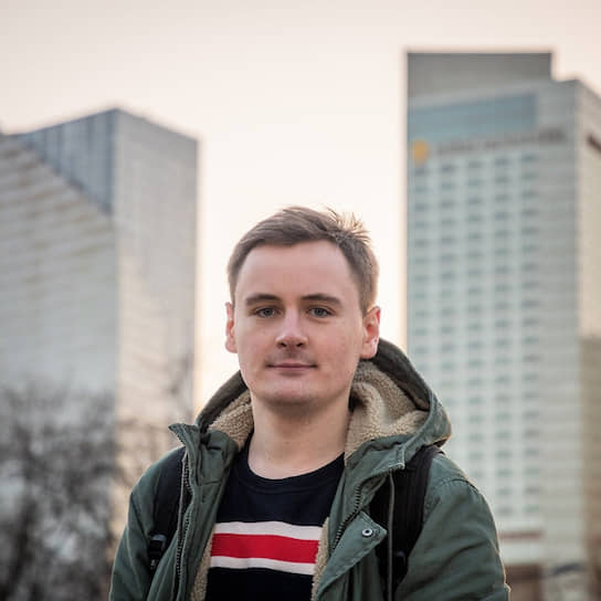 Во время протестов канал Nexta стал одним из основных поставщиков новостей из Белоруссии, но его неоднократно уличали в фейках. Один из самых громких — пост об участии в разгоне митингов российских спецслужб, информация об этом не подтвердилась. Живет в Польше. В своих публикациях затрагивает темы злоупотребления властью, самоволия госчиновников, силовых органов, регулярно освещает события из жизни белорусов