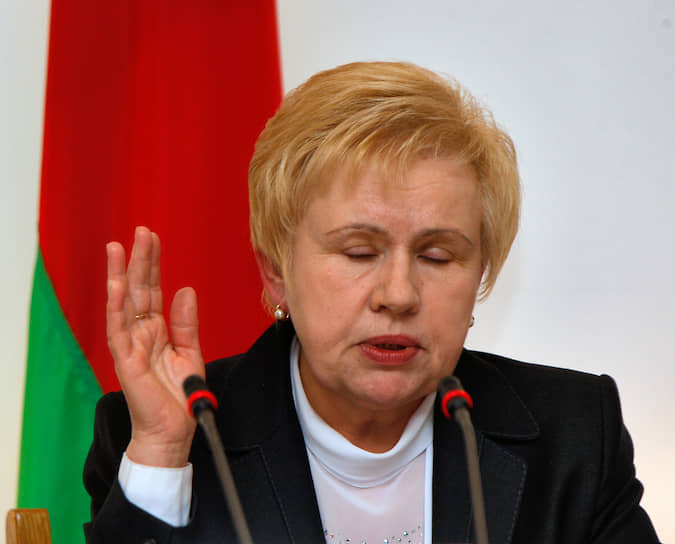 Обвинила оппозиционеров в нарушениях и препятствовании работе избирательных участков. С 2011 года внесена в санкционный список Евросоюза «в связи с фальсификацией президентских выборов 19 декабря 2010 года и жестоким подавлением политической оппозиции»