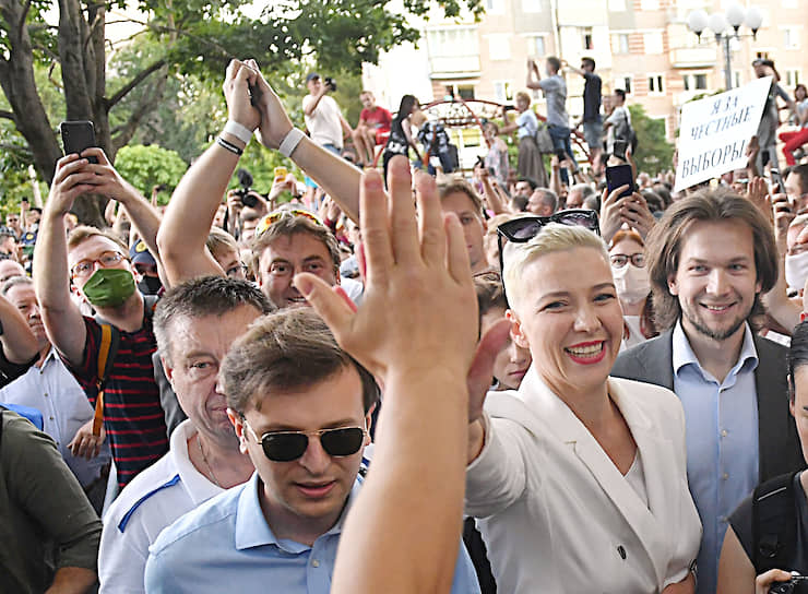 Член президиума координационного совета оппозиции Белоруссии. В начале сентября задержана по обвинению в призывах к захвату власти. В мае 2021 года ей были предъявлены обвинения по статьям о призывах к действиям против национальной безопасности, о заговоре с целью захвата власти неконституционным путем, а также о создании экстремистского формирования