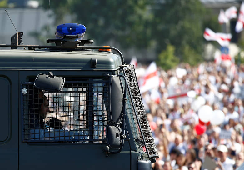 К акции протеста присоединилась Мария Колесникова, представитель Светланы Тихановской 